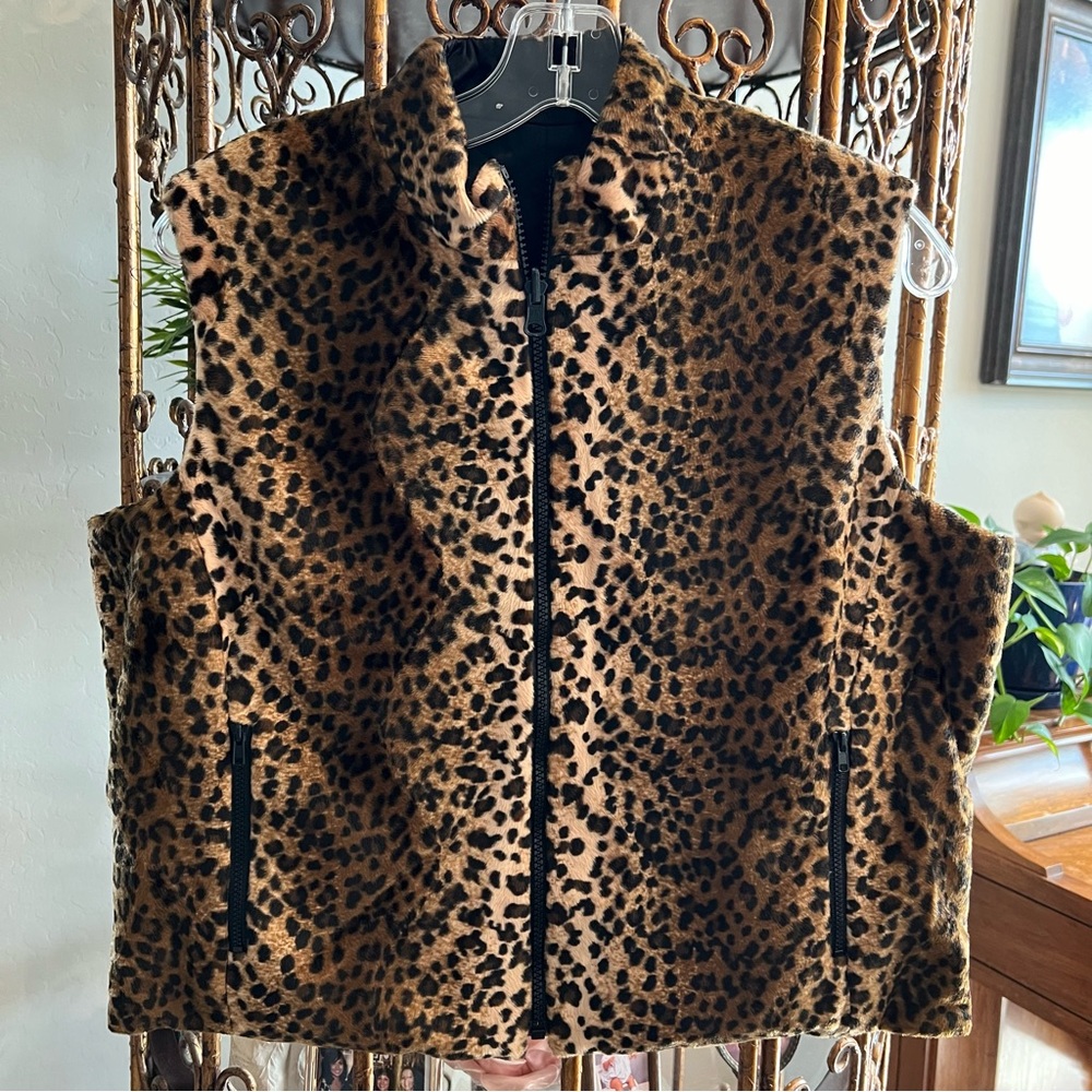 Jenni Max Reversible Quilted Leopard Vest